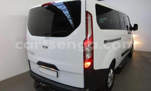 Acheter Occasion Voiture Ford Tourneo Custom Blanc à Big Bend, Lubombo District Acheter Occasion Voiture Ford Tourneo Custom Blanc à Big Bend, Lubombo District