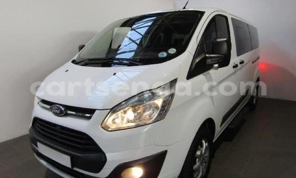 Acheter Occasion Voiture Ford Tourneo Custom Blanc à Big Bend, Lubombo District Acheter Occasion Voiture Ford Tourneo Custom Blanc à Big Bend, Lubombo District