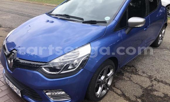 Nunua Ilio tumika Renault Clio Blue Gari ndani ya Kwaluseni nchini Manzini Nunua Ilio tumika Renault Clio Blue Gari ndani ya Kwaluseni nchini Manzini