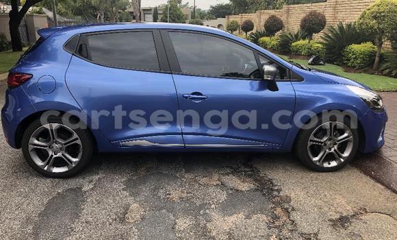 Nunua Ilio tumika Renault Clio Blue Gari ndani ya Kwaluseni nchini Manzini Nunua Ilio tumika Renault Clio Blue Gari ndani ya Kwaluseni nchini Manzini