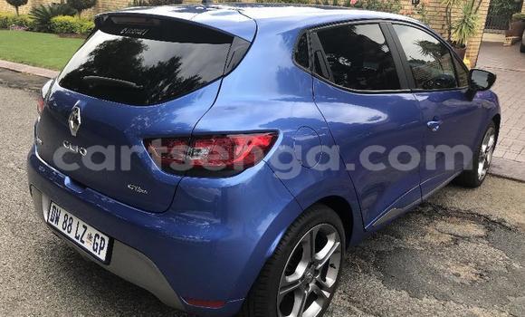 Nunua Ilio tumika Renault Clio Blue Gari ndani ya Kwaluseni nchini Manzini Nunua Ilio tumika Renault Clio Blue Gari ndani ya Kwaluseni nchini Manzini