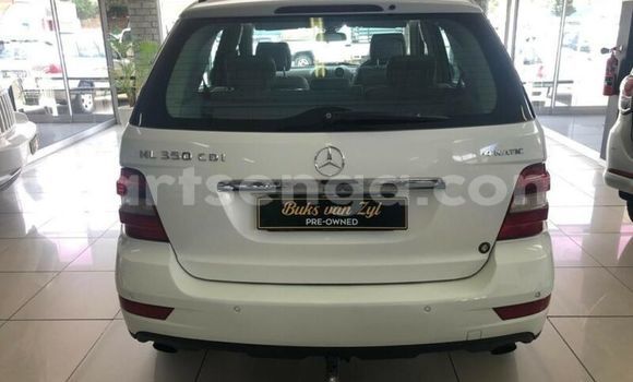 Acheter Occasion Voiture Mercedes‒Benz ML–Class Blanc à Bulembu, Hhohho Acheter Occasion Voiture Mercedes‒Benz ML–Class Blanc à Bulembu, Hhohho