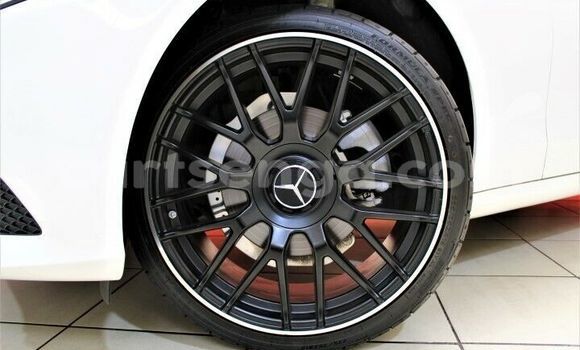 Acheter Occasion Voiture Mercedes‒Benz AMG GLC Blanc à Ezulwini, Hhohho Acheter Occasion Voiture Mercedes‒Benz AMG GLC Blanc à Ezulwini, Hhohho