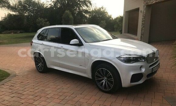 Acheter Occasion Voiture BMW X5 Blanc à Big Bend, Lubombo District Acheter Occasion Voiture BMW X5 Blanc à Big Bend, Lubombo District