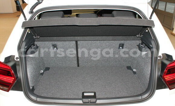 Acheter Occasion Voiture Volkswagen Polo Blanc à Bhunya, Manzini Acheter Occasion Voiture Volkswagen Polo Blanc à Bhunya, Manzini