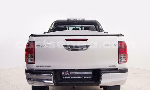 Acheter Occasion Voiture Toyota Hilux Blanc à Big Bend, Lubombo Acheter Occasion Voiture Toyota Hilux Blanc à Big Bend, Lubombo
