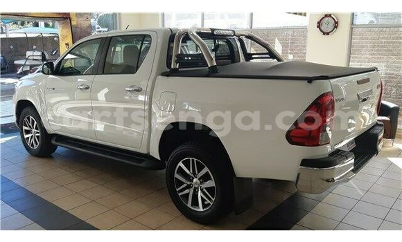 Acheter Occasion Voiture Toyota Hilux Blanc à Bhunya, Manzini Acheter Occasion Voiture Toyota Hilux Blanc à Bhunya, Manzini