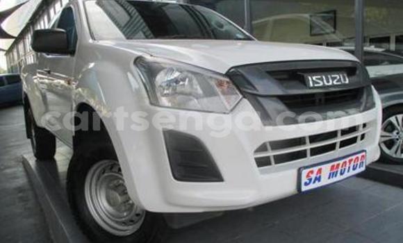 Acheter Occasion Voiture Isuzu KB Blanc à Big Bend, Lubombo Acheter Occasion Voiture Isuzu KB Blanc à Big Bend, Lubombo