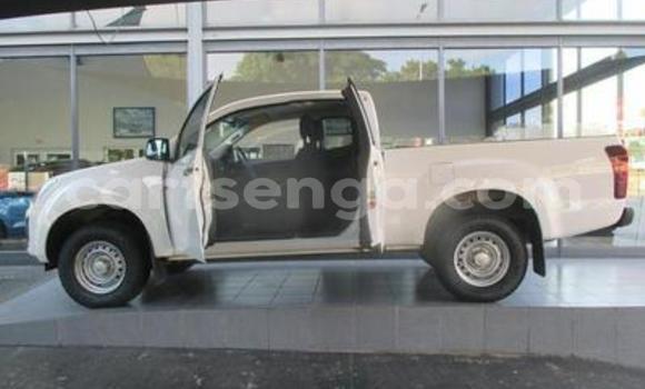 Acheter Occasion Voiture Isuzu KB Blanc à Big Bend, Lubombo Acheter Occasion Voiture Isuzu KB Blanc à Big Bend, Lubombo