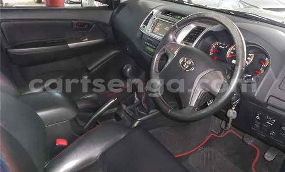 Buy Used Toyota Hilux White Car in Ezulwini in Hhohho Buy Used Toyota Hilux White Car in Ezulwini in Hhohho