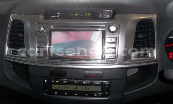 Buy Used Toyota Hilux White Car in Ezulwini in Hhohho Buy Used Toyota Hilux White Car in Ezulwini in Hhohho