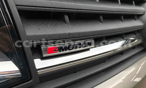 Buy Used Volkswagen Transporter Silver Car in Ezulwini in Hhohho Buy Used Volkswagen Transporter Silver Car in Ezulwini in Hhohho