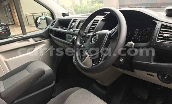 Buy Used Volkswagen Transporter Silver Car in Ezulwini in Hhohho Buy Used Volkswagen Transporter Silver Car in Ezulwini in Hhohho