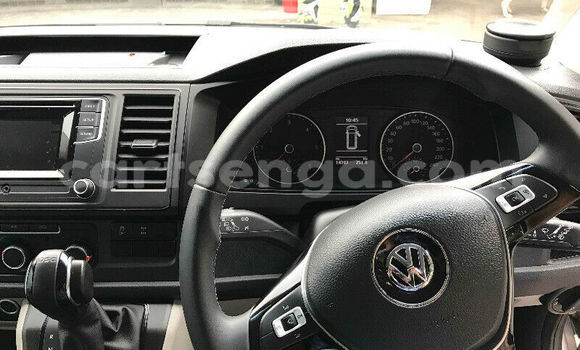 Buy Used Volkswagen Transporter Silver Car in Ezulwini in Hhohho Buy Used Volkswagen Transporter Silver Car in Ezulwini in Hhohho