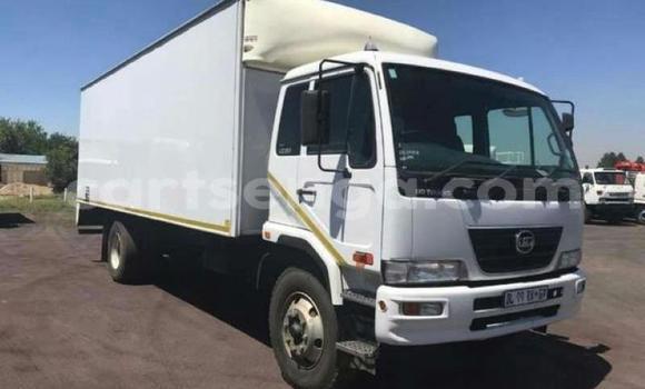 Acheter Occasion Utilitaire Nissan UD Blanc à Mbabane, Manzini Acheter Occasion Utilitaire Nissan UD Blanc à Mbabane, Manzini