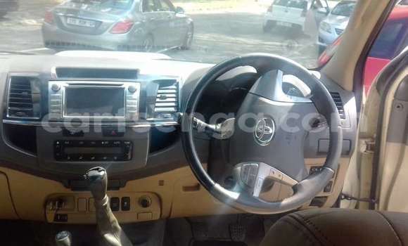Acheter Occasion Voiture Toyota Fortuner Beige à Manzini, Manzini Acheter Occasion Voiture Toyota Fortuner Beige à Manzini, Manzini