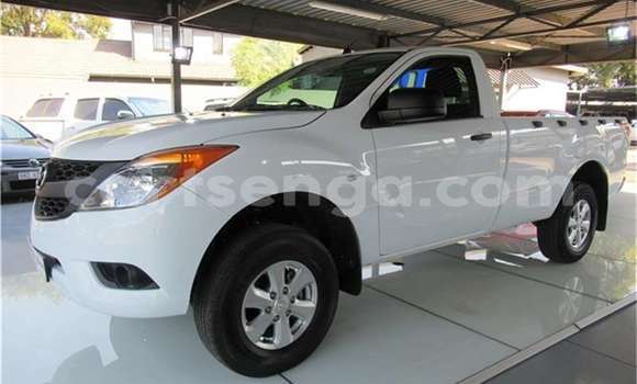Acheter Occasion Voiture Mazda BT-50 Blanc à Manzini, Manzini Acheter Occasion Voiture Mazda BT-50 Blanc à Manzini, Manzini