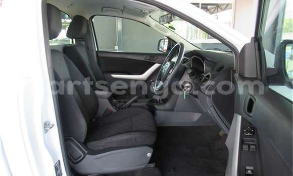 Acheter Occasion Voiture Mazda BT-50 Blanc à Manzini, Manzini Acheter Occasion Voiture Mazda BT-50 Blanc à Manzini, Manzini