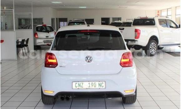 Nunua Ilio tumika Volkswagen Polo GTI White Gari ndani ya Manzini nchini Manzini Nunua Ilio tumika Volkswagen Polo GTI White Gari ndani ya Manzini nchini Manzini