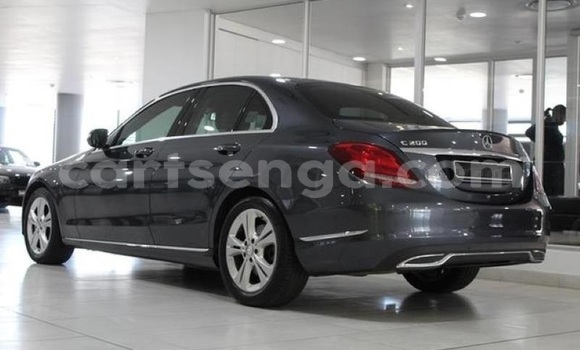 Acheter Occasion Voiture Mercedes‒Benz C-klasse Gris à Mbabane, Manzini Acheter Occasion Voiture Mercedes‒Benz C-klasse Gris à Mbabane, Manzini