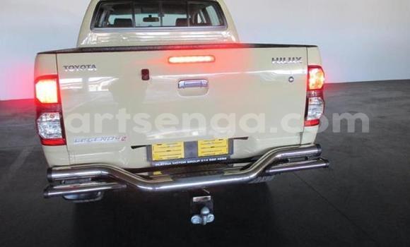 Acheter Occasion Voiture Toyota Hilux Beige à Manzini, Manzini Acheter Occasion Voiture Toyota Hilux Beige à Manzini, Manzini