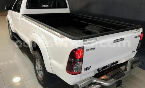 Acheter Occasion Voiture Toyota Hilux Blanc à Manzini, Manzini Acheter Occasion Voiture Toyota Hilux Blanc à Manzini, Manzini