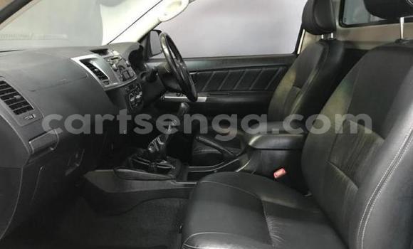 Acheter Occasion Voiture Toyota Hilux Blanc à Manzini, Manzini Acheter Occasion Voiture Toyota Hilux Blanc à Manzini, Manzini