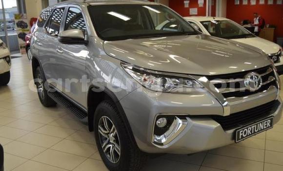 Acheter Occasion Voiture Toyota Fortuner Gris à Manzini, Manzini Acheter Occasion Voiture Toyota Fortuner Gris à Manzini, Manzini