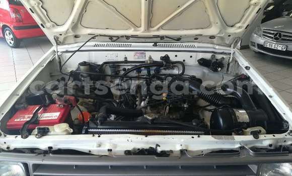 Buy Used Toyota Hilux White Car in Ezulwini in Hhohho Buy Used Toyota Hilux White Car in Ezulwini in Hhohho