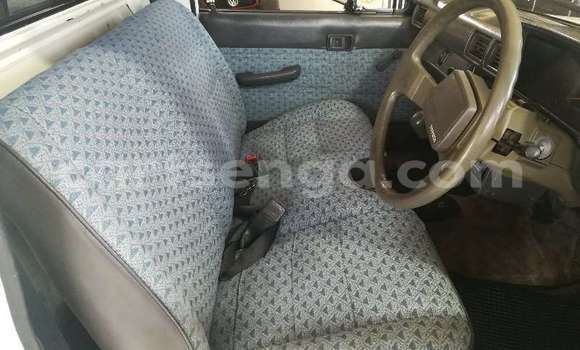 Buy Used Toyota Hilux White Car in Ezulwini in Hhohho Buy Used Toyota Hilux White Car in Ezulwini in Hhohho