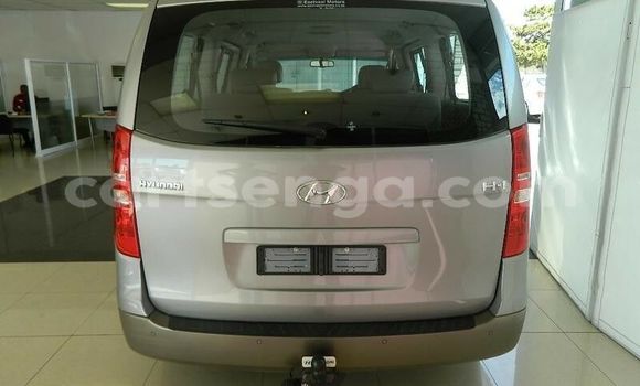 Buy Used Hyundai H1 Silver Car in Ezulwini in Hhohho Buy Used Hyundai H1 Silver Car in Ezulwini in Hhohho