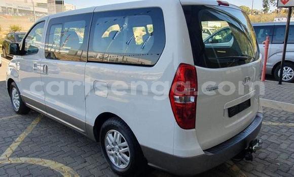 Buy Used Hyundai H1 White Car in Manzini in Manzini Buy Used Hyundai H1 White Car in Manzini in Manzini