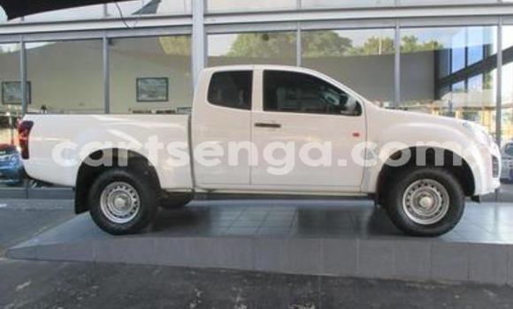 Acheter Occasion Voiture Isuzu KB Blanc à Mbabane, Manzini Acheter Occasion Voiture Isuzu KB Blanc à Mbabane, Manzini