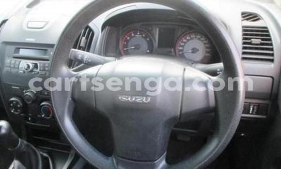 Acheter Occasion Voiture Isuzu KB Blanc à Mbabane, Manzini Acheter Occasion Voiture Isuzu KB Blanc à Mbabane, Manzini