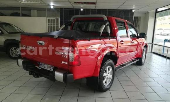 Acheter Occasion Voiture Isuzu KB Rouge à Big Bend, Lubombo District Acheter Occasion Voiture Isuzu KB Rouge à Big Bend, Lubombo District