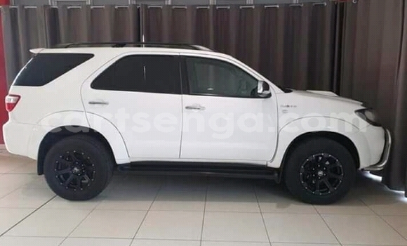 Buy Used Toyota Fortuner White Car in Manzini in Manzini Buy Used Toyota Fortuner White Car in Manzini in Manzini