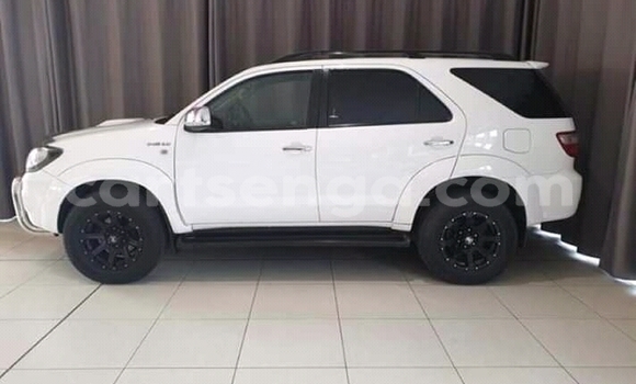 Buy Used Toyota Fortuner White Car in Manzini in Manzini Buy Used Toyota Fortuner White Car in Manzini in Manzini