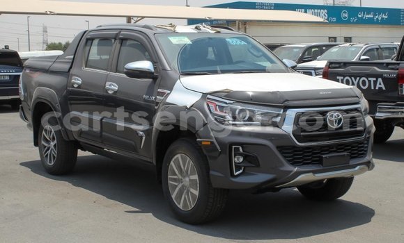 Acheter Import Voiture Toyota Hilux Noir à Import - Dubai, Hhohho Acheter Import Voiture Toyota Hilux Noir à Import - Dubai, Hhohho
