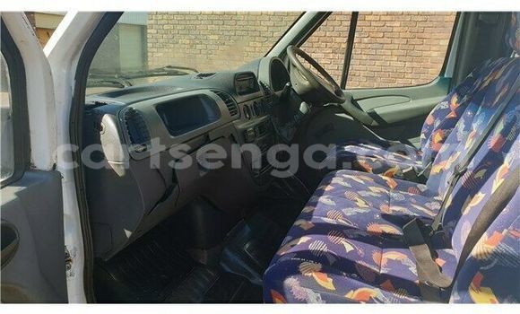 Buy Used Mercedes‒Benz S–Class White Car in Ezulwini in Hhohho Buy Used Mercedes‒Benz S–Class White Car in Ezulwini in Hhohho