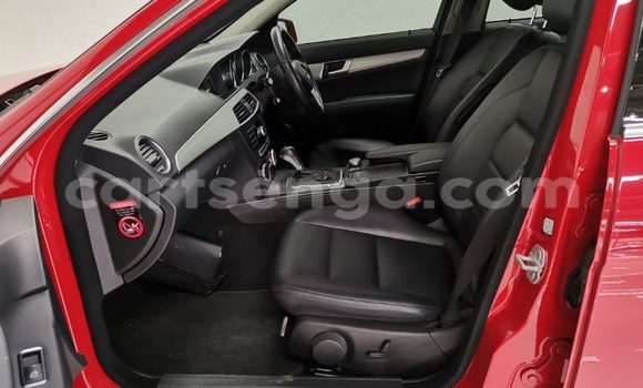 Acheter Occasion Voiture Mercedes‒Benz C–Class Rouge à Ezulwini, Hhohho Acheter Occasion Voiture Mercedes‒Benz C–Class Rouge à Ezulwini, Hhohho