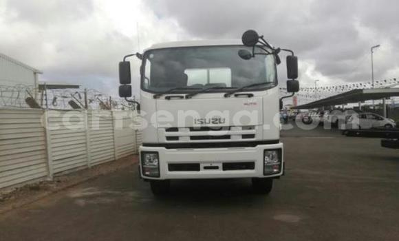 Nunua Ilio tumika Isuzu FTR 850 White Lori ndani ya Tabankulu nchini Wilaya ya Lubombo Nunua Ilio tumika Isuzu FTR 850 White Lori ndani ya Tabankulu nchini Wilaya ya Lubombo