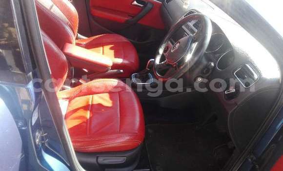 Buy Used Volkswagen Polo Blue Car in Bhunya in Manzini Buy Used Volkswagen Polo Blue Car in Bhunya in Manzini