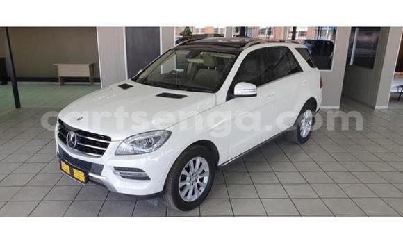 Acheter Occasion Voiture Mercedes‒Benz M-klasse AMG Blanc à Manzini, Manzini Acheter Occasion Voiture Mercedes‒Benz M-klasse AMG Blanc à Manzini, Manzini