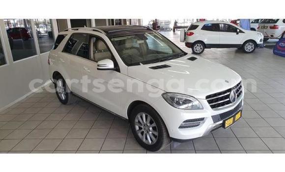 Acheter Occasion Voiture Mercedes‒Benz M-klasse AMG Blanc à Manzini, Manzini Acheter Occasion Voiture Mercedes‒Benz M-klasse AMG Blanc à Manzini, Manzini