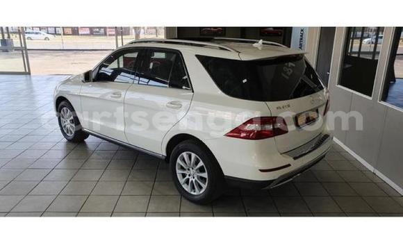 Acheter Occasion Voiture Mercedes‒Benz M-klasse AMG Blanc à Manzini, Manzini Acheter Occasion Voiture Mercedes‒Benz M-klasse AMG Blanc à Manzini, Manzini