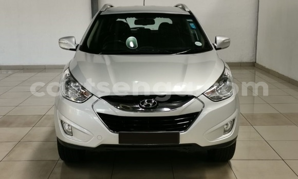 Buy Used Hyundai ix35 Silver Car in Mbabane in Manzini Buy Used Hyundai ix35 Silver Car in Mbabane in Manzini