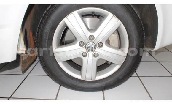 Acheter Occasion Voiture Volkswagen Caravelle Blanc à Ngomane, Lubombo District Acheter Occasion Voiture Volkswagen Caravelle Blanc à Ngomane, Lubombo District