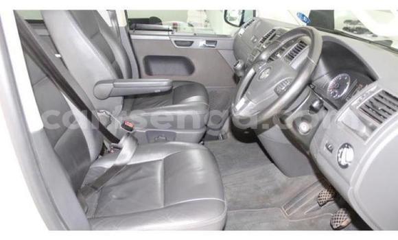 Acheter Occasion Voiture Volkswagen Caravelle Blanc à Ngomane, Lubombo District Acheter Occasion Voiture Volkswagen Caravelle Blanc à Ngomane, Lubombo District
