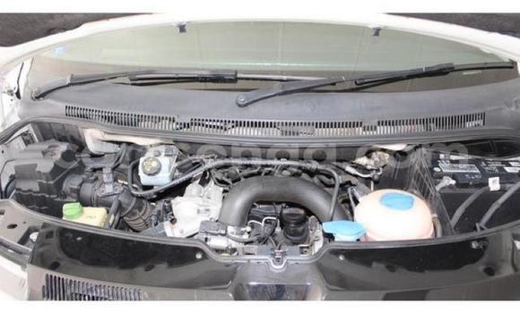 Acheter Occasion Voiture Volkswagen Caravelle Blanc à Ngomane, Lubombo District Acheter Occasion Voiture Volkswagen Caravelle Blanc à Ngomane, Lubombo District