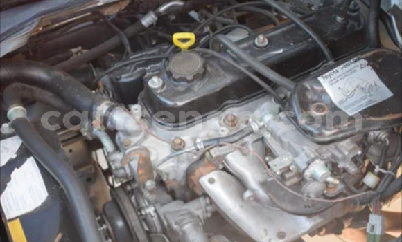 Buy Used Toyota Hiace White Car in Bhunya in Manzini Buy Used Toyota Hiace White Car in Bhunya in Manzini